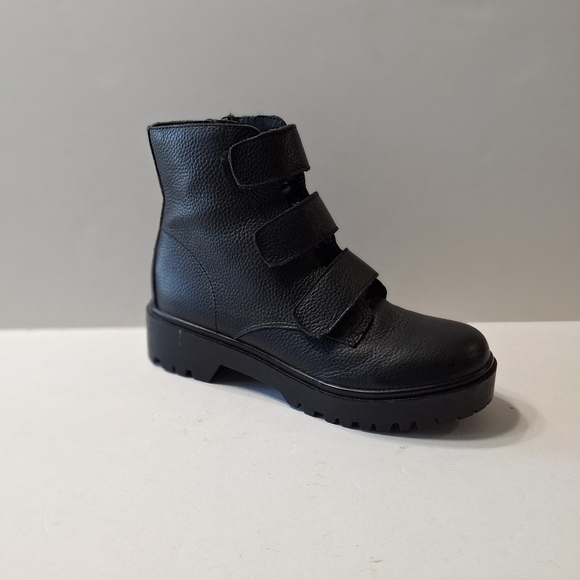 Steve Madden Black Leather Wayne Grunge Goth Gorpcore Lug Sole Moto Boots Size 8 - Picture 4 of 15